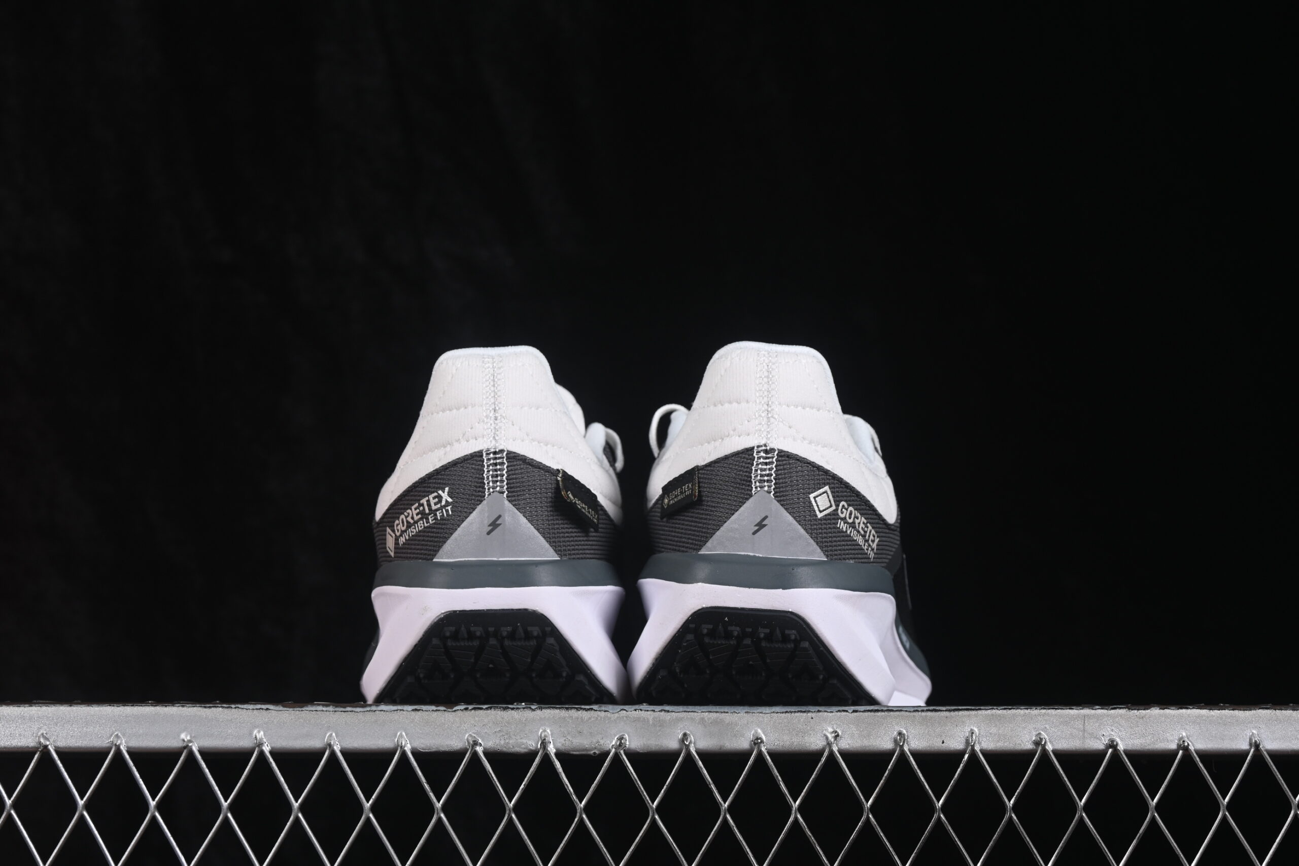 Nike Air Winflo 11 GORE-TEX Anthracite — изображение 4