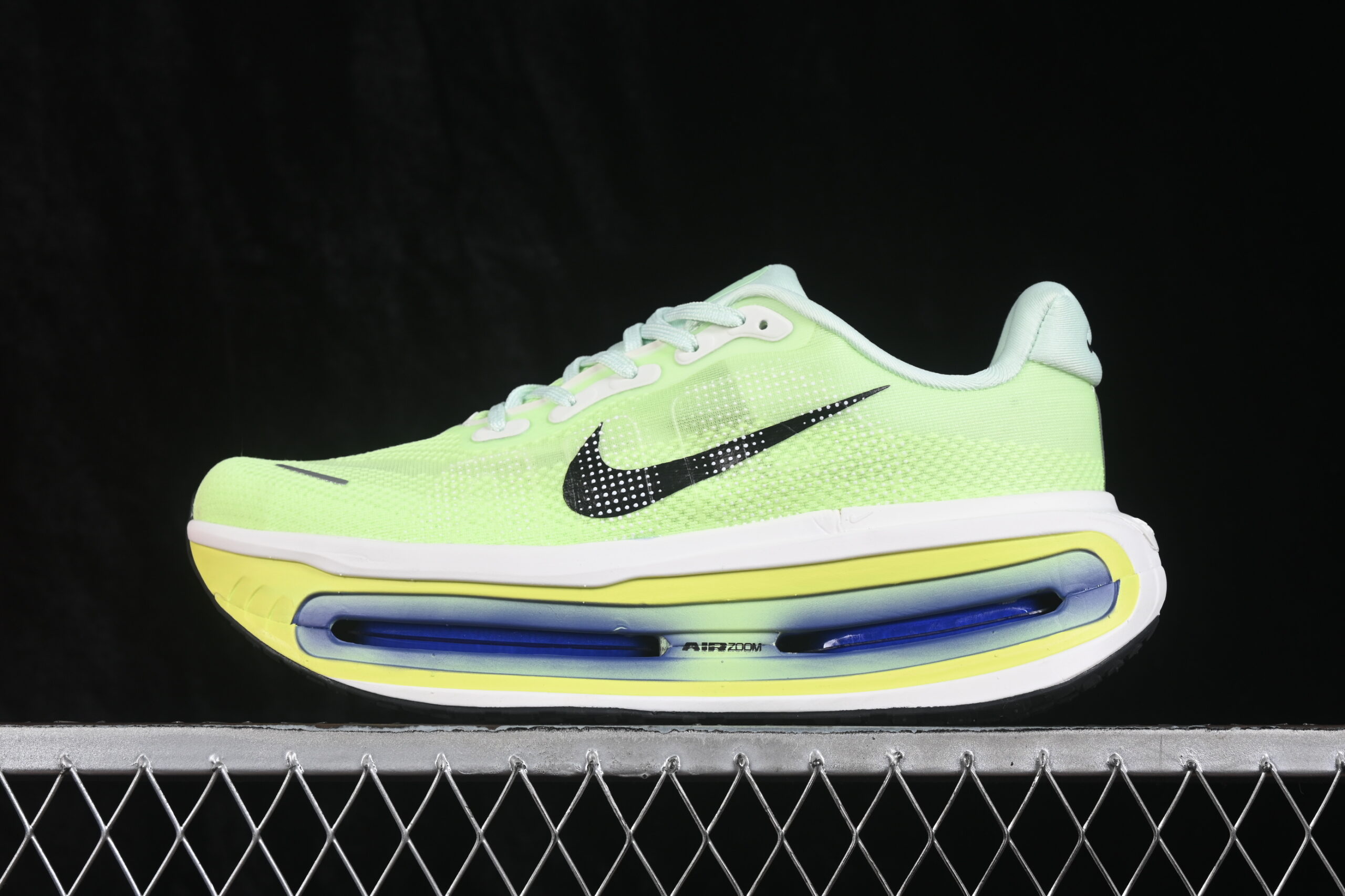 Nike Vomero Premium Volt Tint
