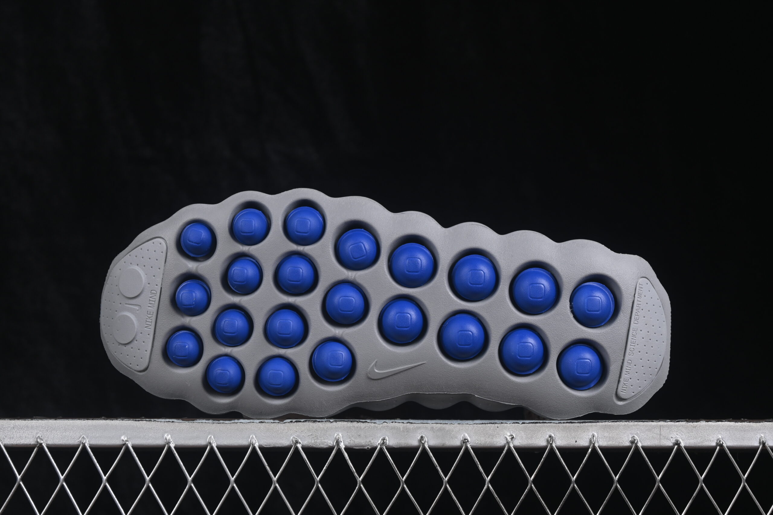 Fragment Design x Nike Mind 002 Flyknit Particle Grey — изображение 4