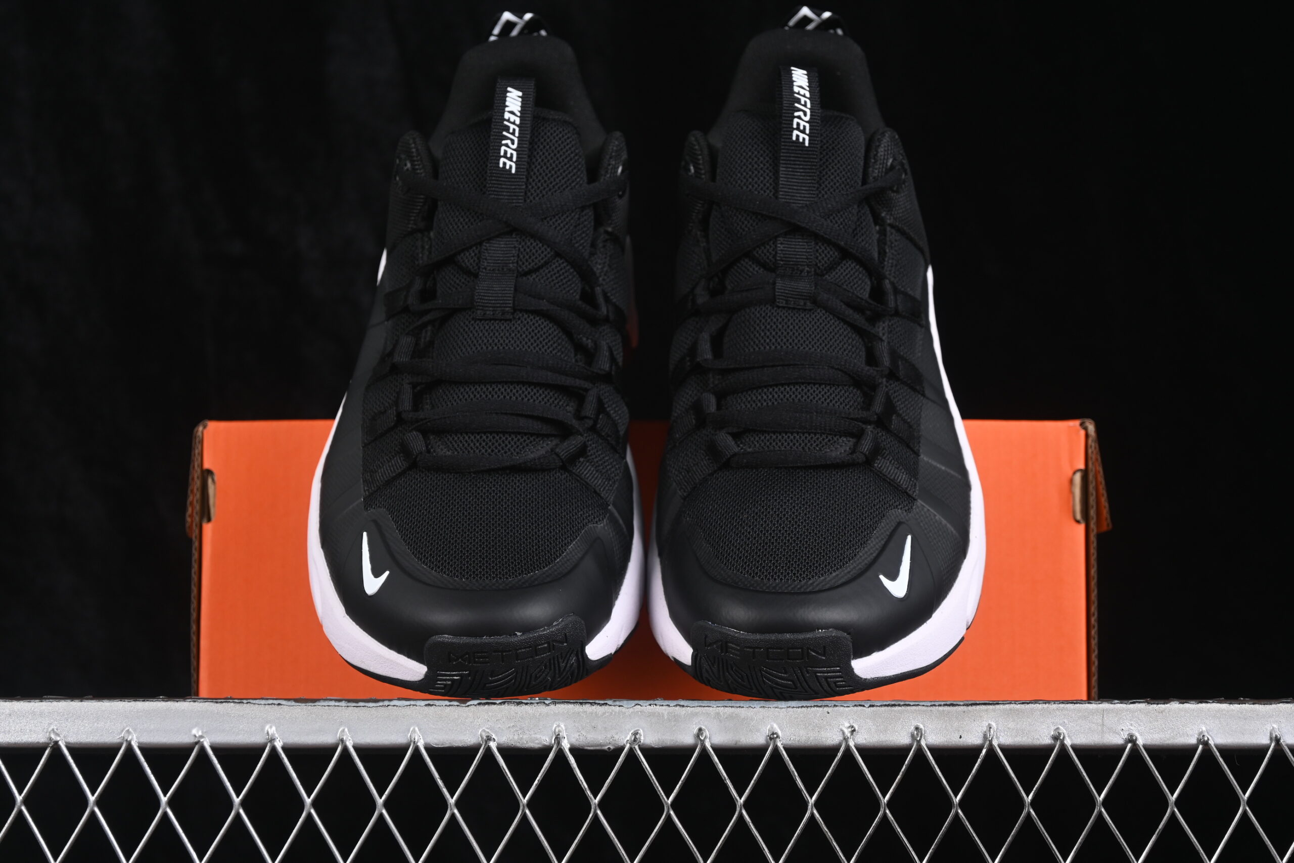 Nike Wmns Free Metcon 7 Black White — изображение 5