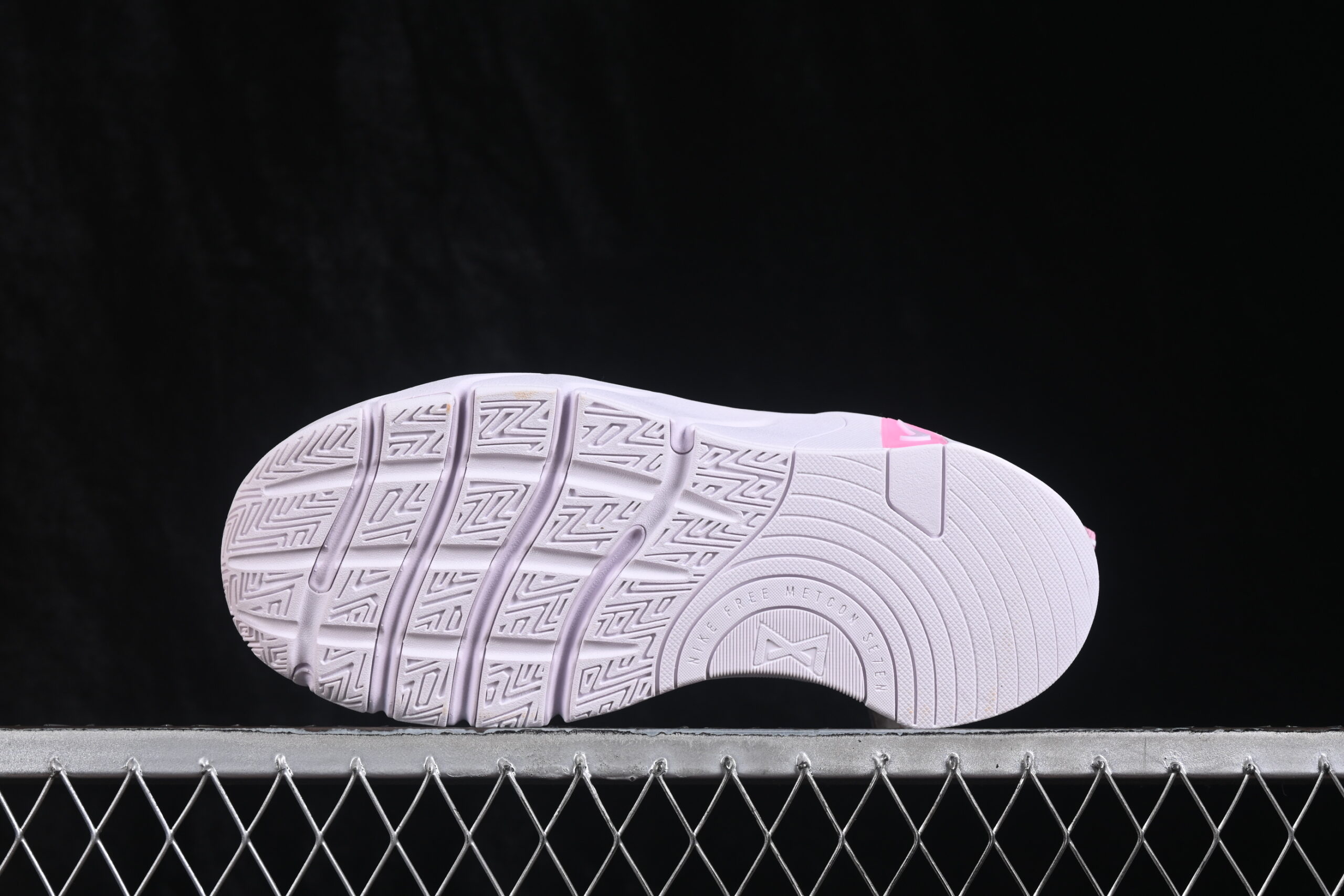 Nike Wmns Free Metcon 7 Pink — изображение 5