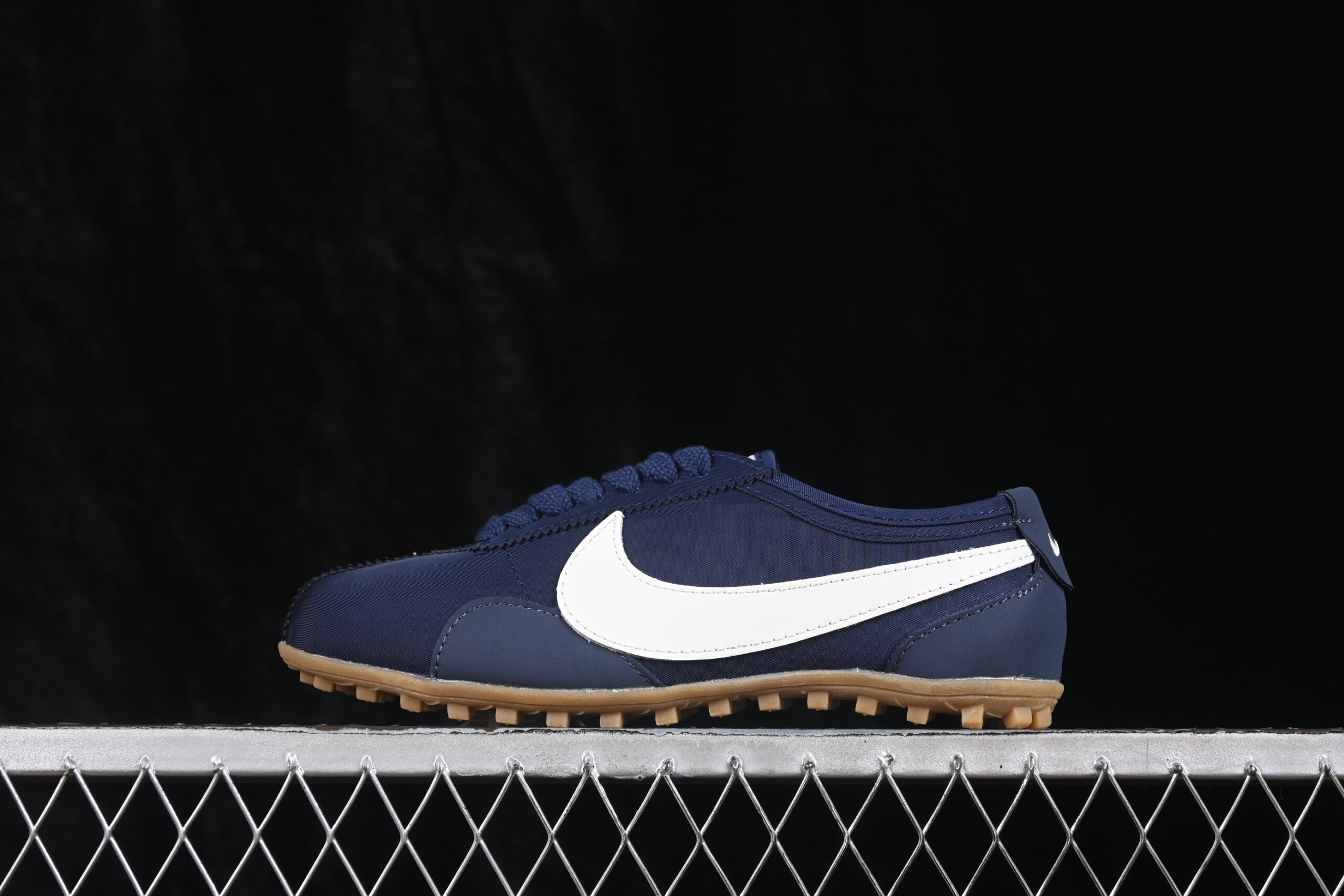 Nike Moon Shoe OG SP Women's - Midnight Navy Gum