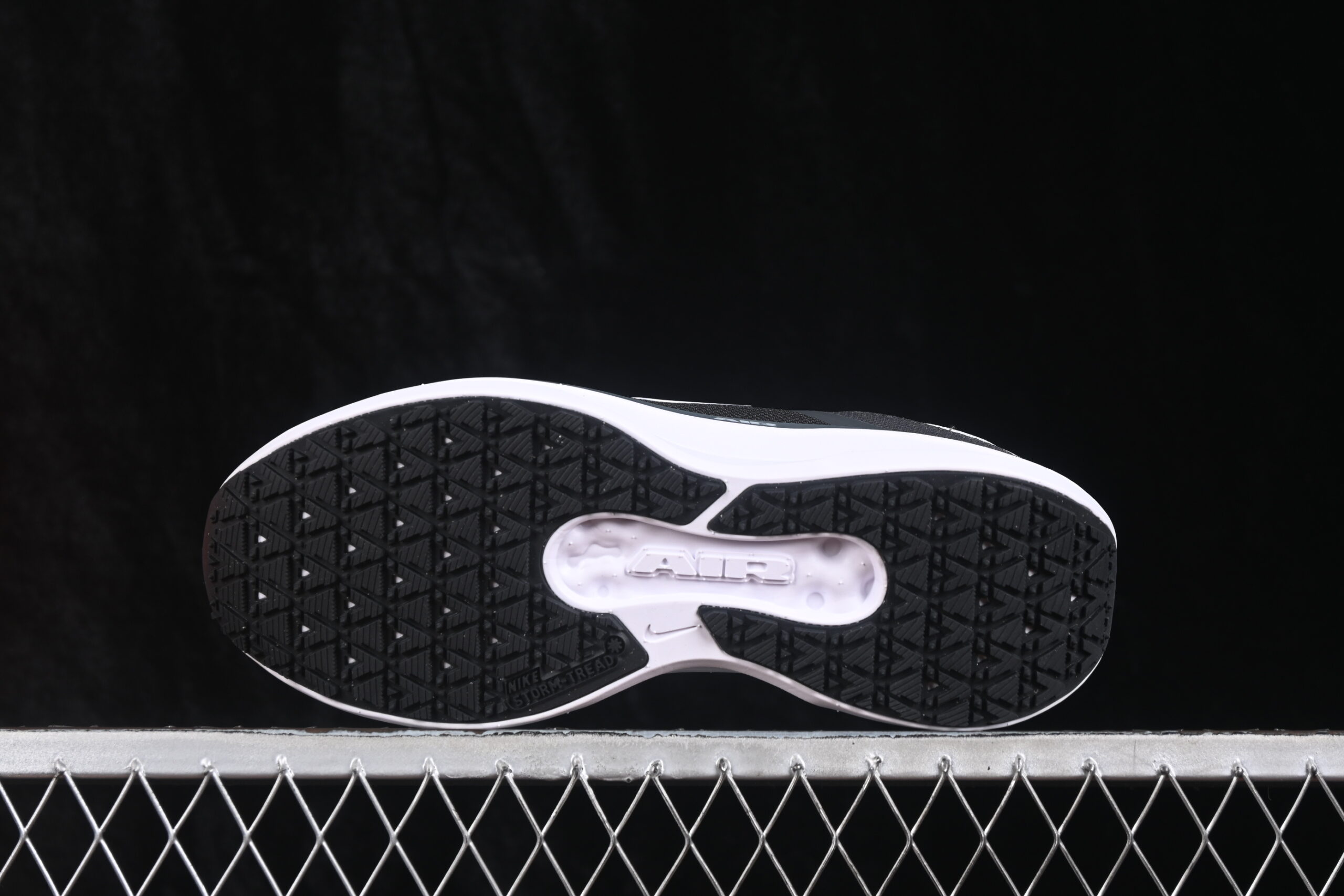 Nike Air Winflo 11 GORE-TEX Anthracite — изображение 3