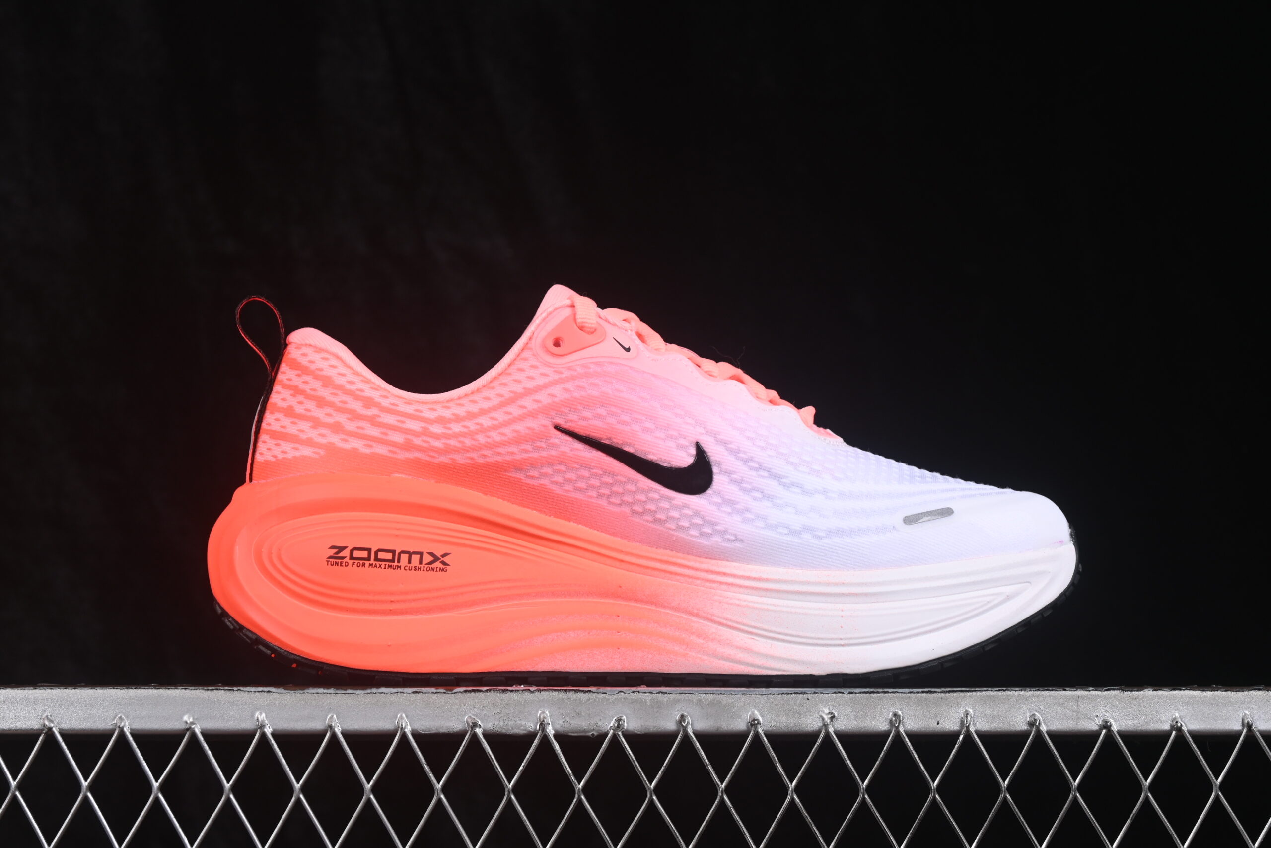 Nike Vomero Plus White Orange — изображение 2