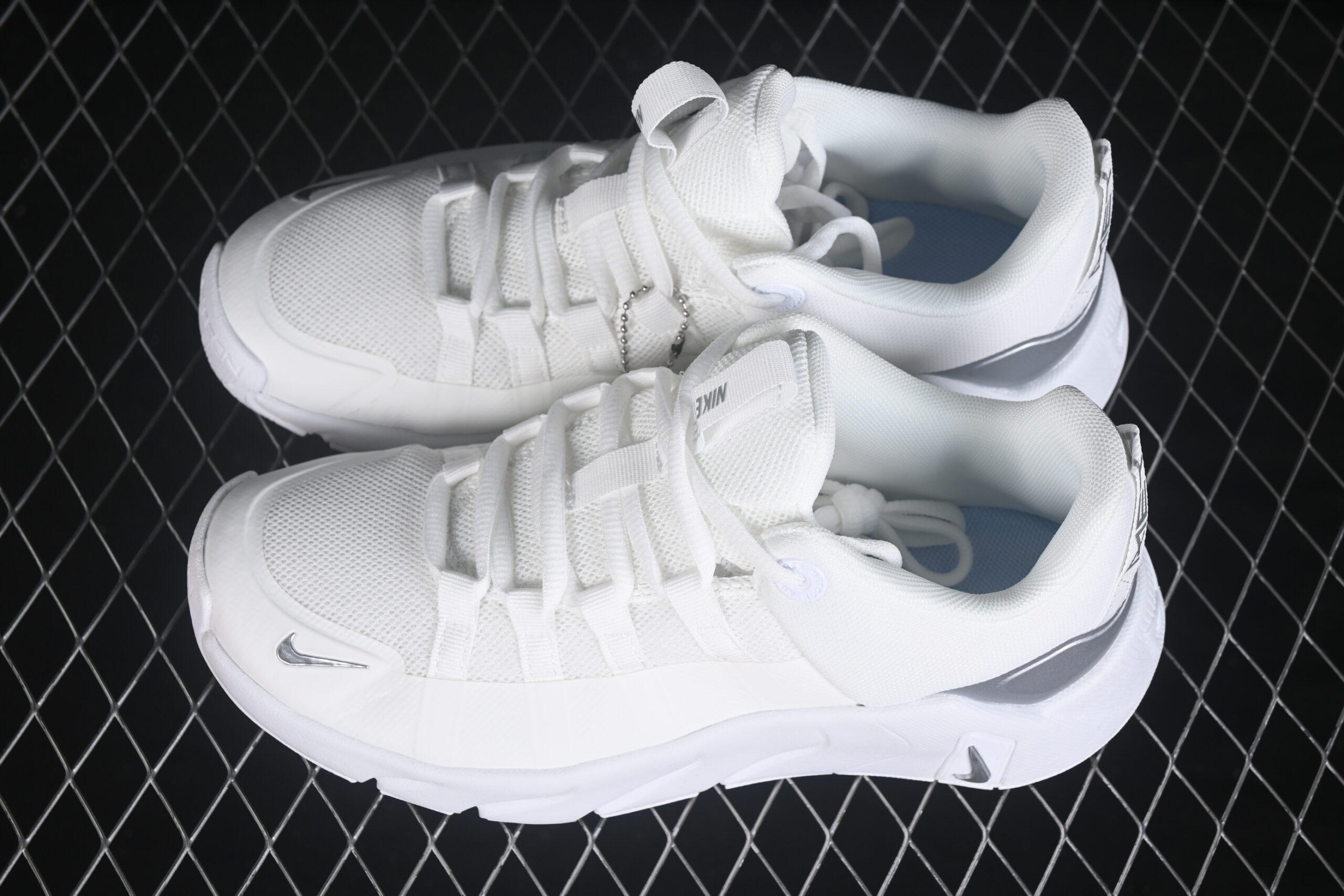 Nike Wmns Free Metcon 7 White Metallic Silver — изображение 6