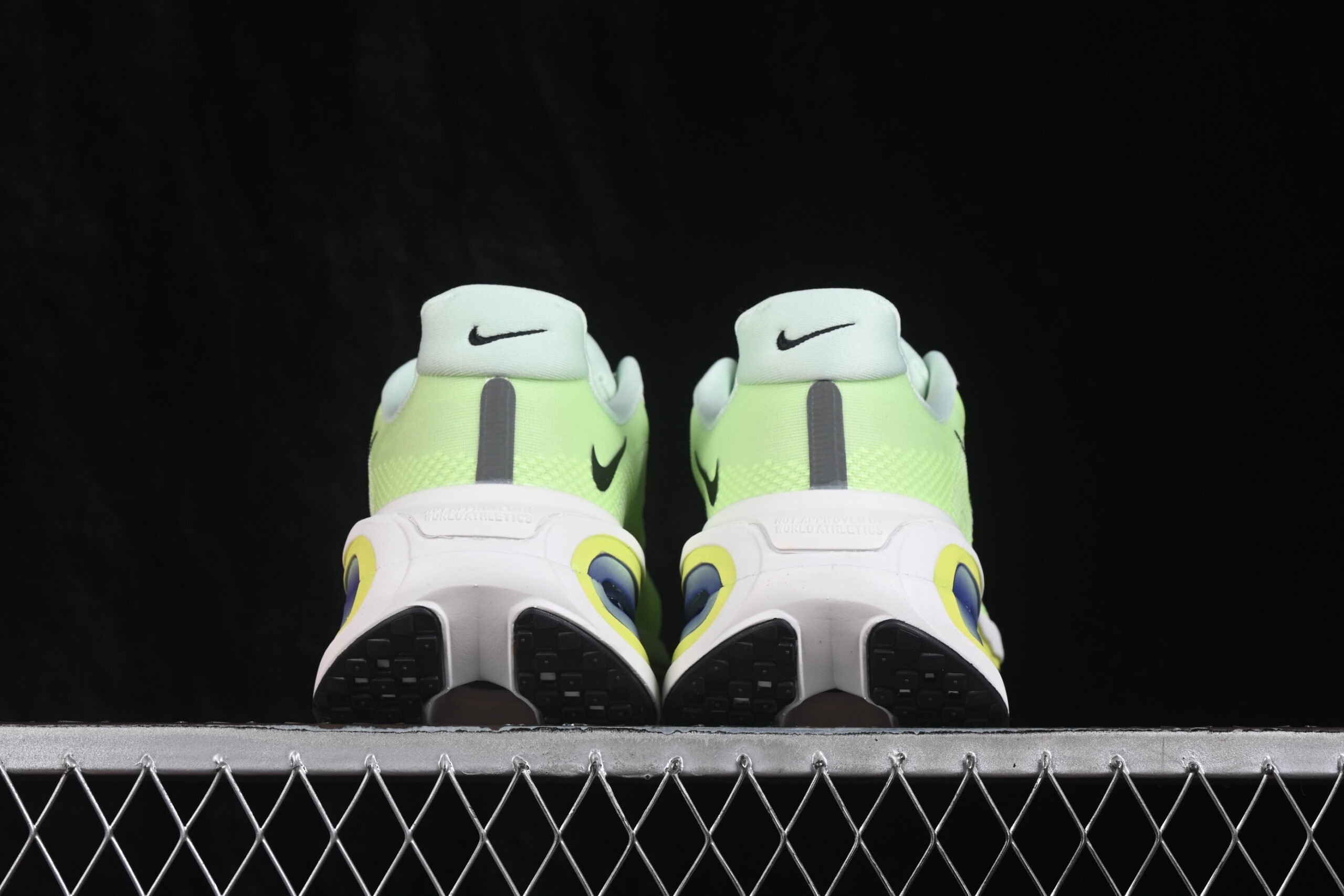 Nike Vomero Premium Volt Tint — изображение 4