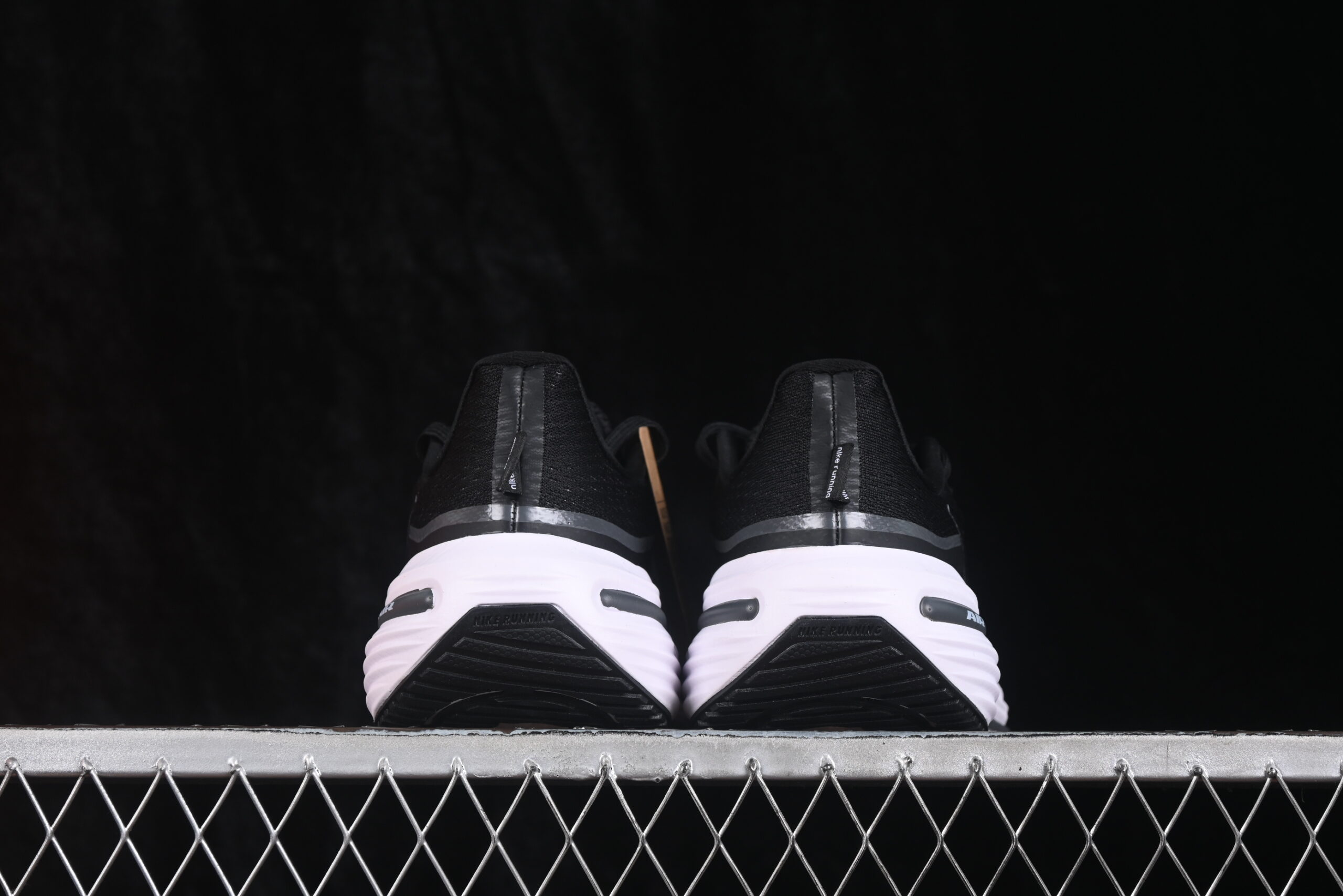 Nike Winflo 12 Black — изображение 3
