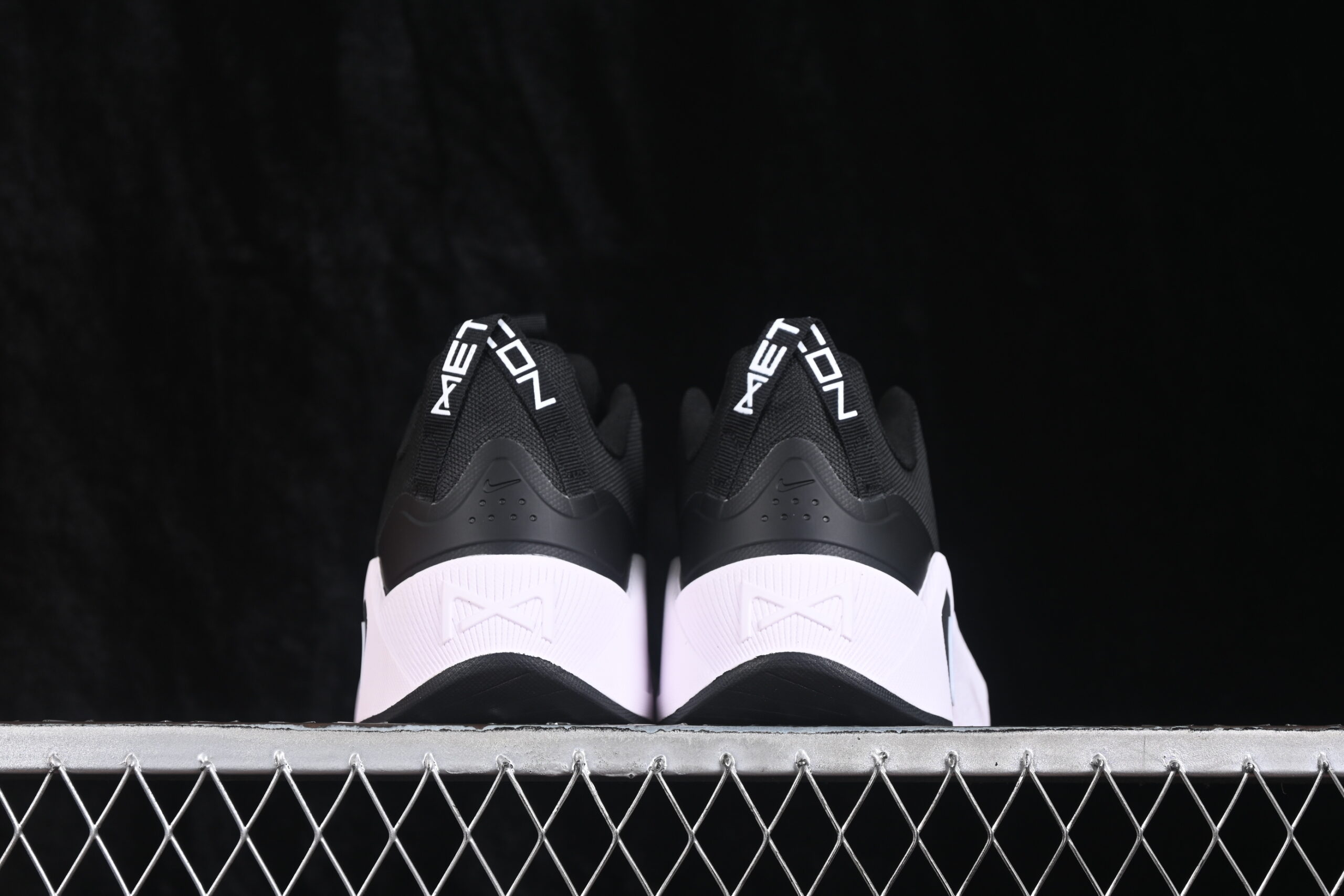 Nike Wmns Free Metcon 7 Black White — изображение 3