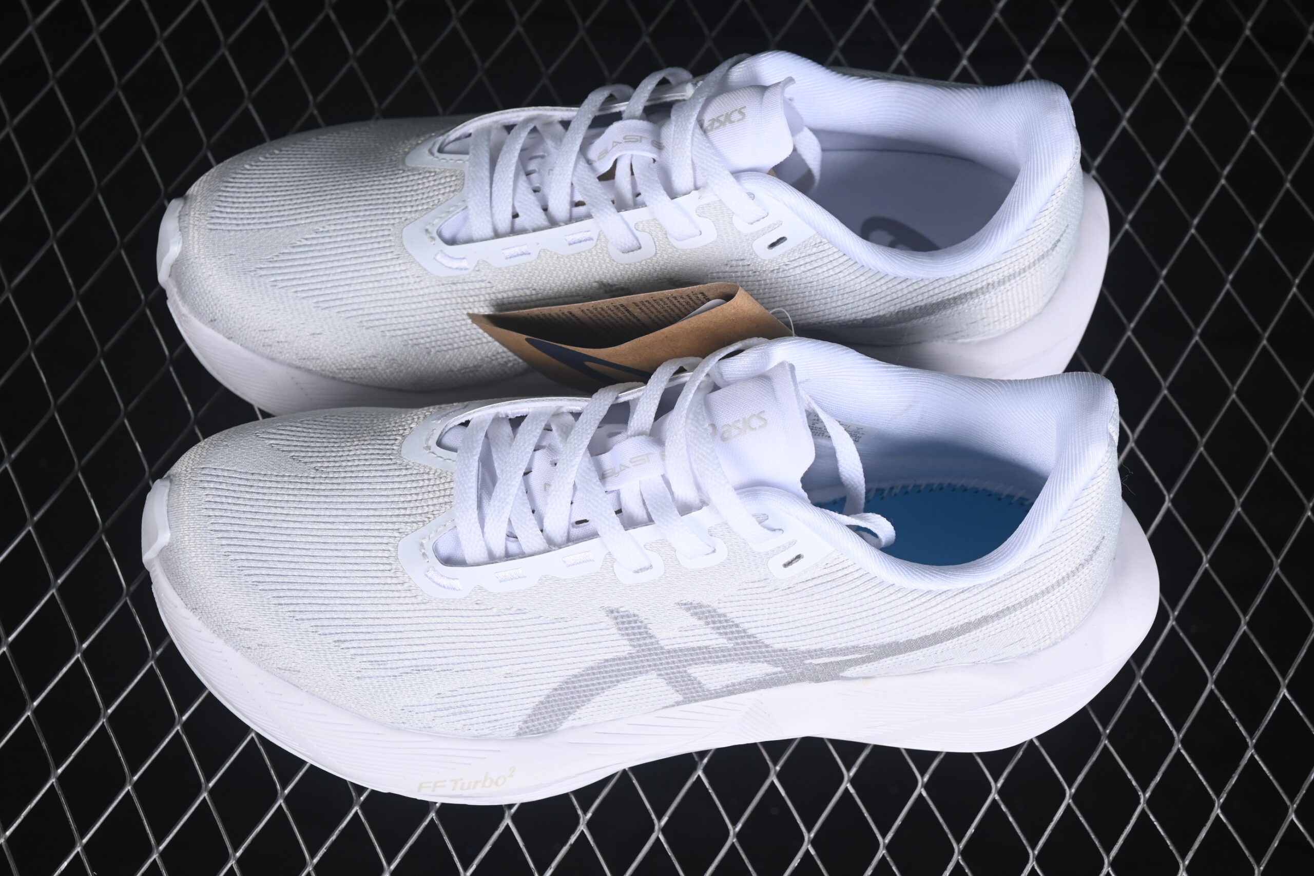 ASICS Novablast 6 White — изображение 6