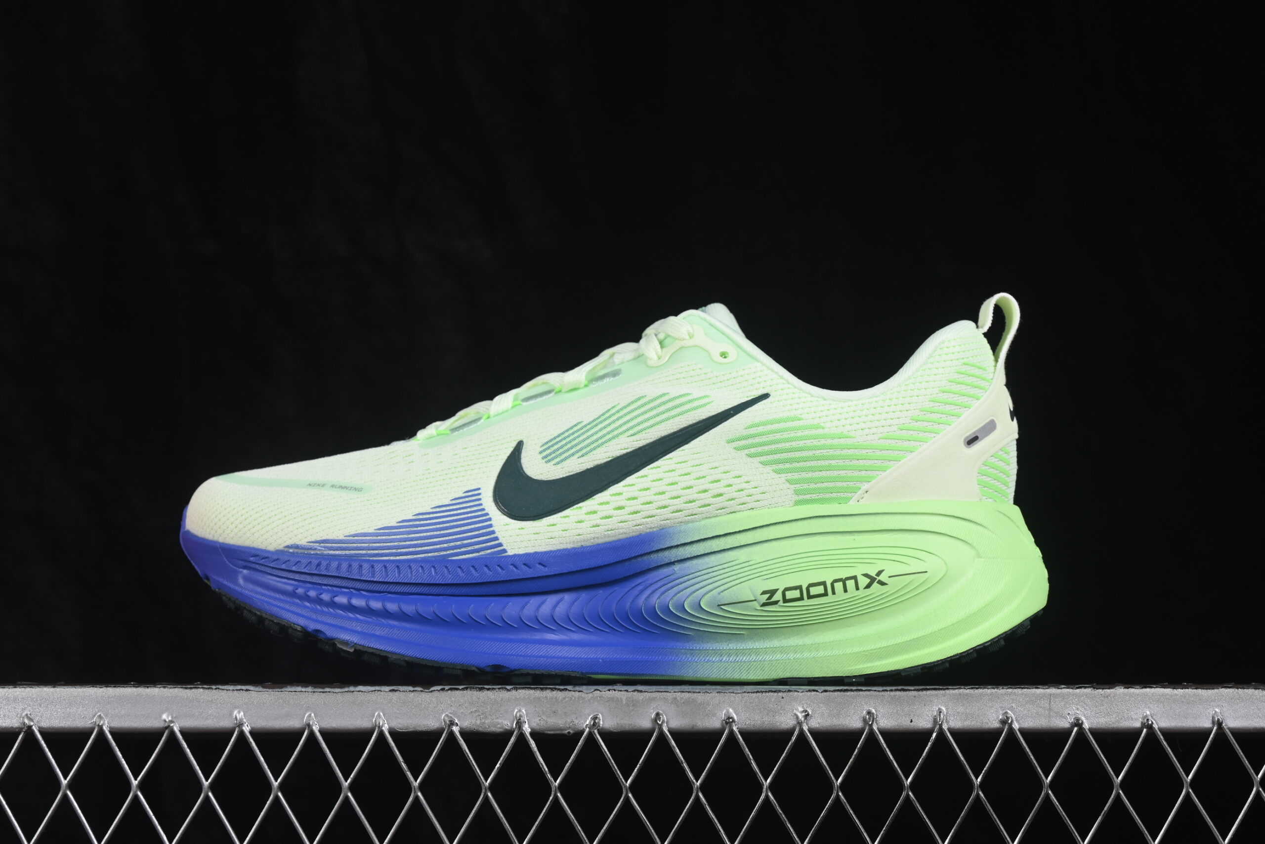 Nike Vomero 18 White Volt Tint