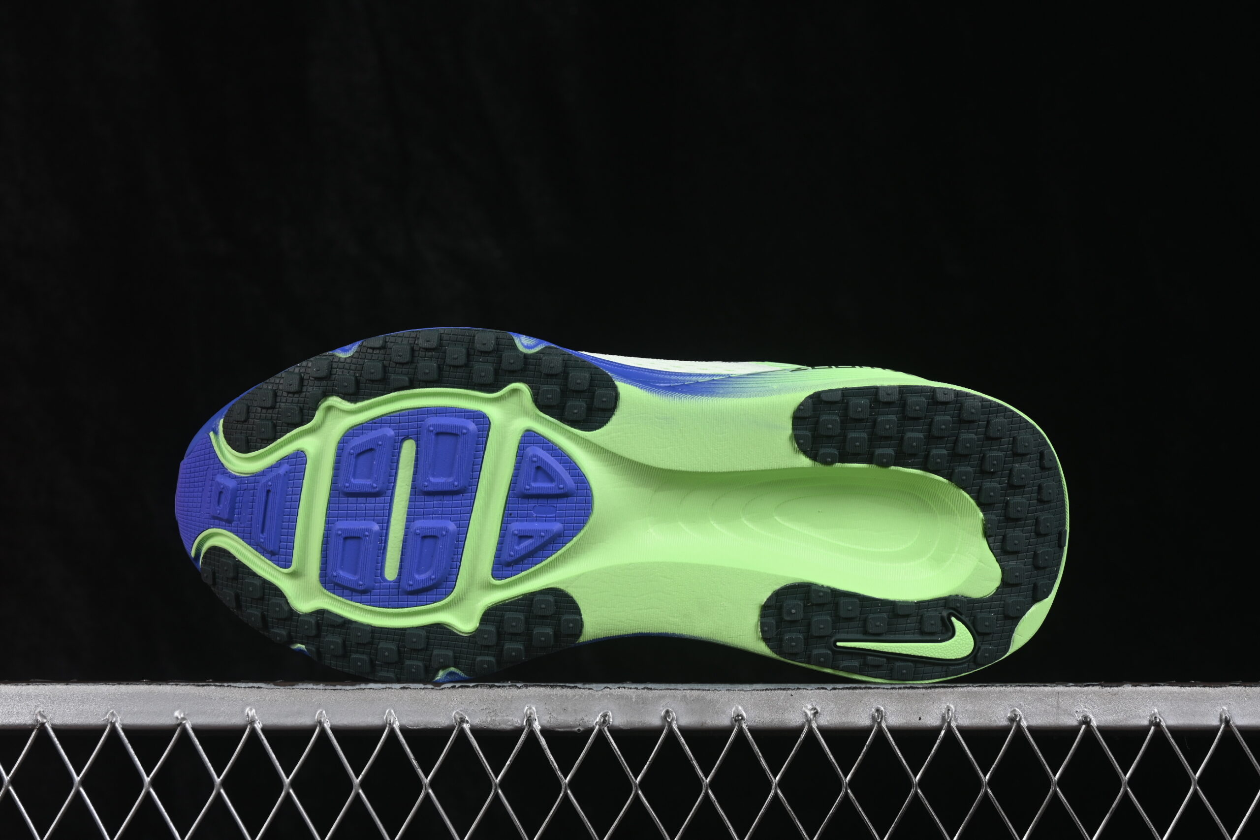 Nike Vomero 18 White Volt Tint — изображение 3