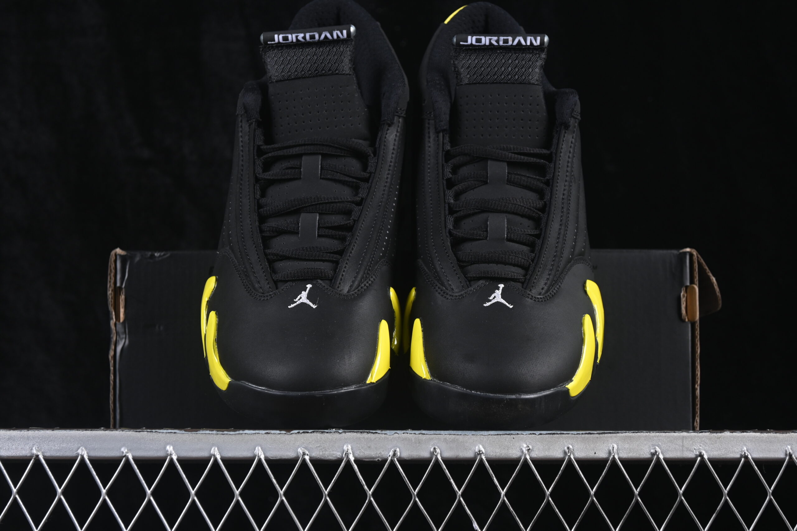 Air Jordan 14 Retro Thunder — изображение 5