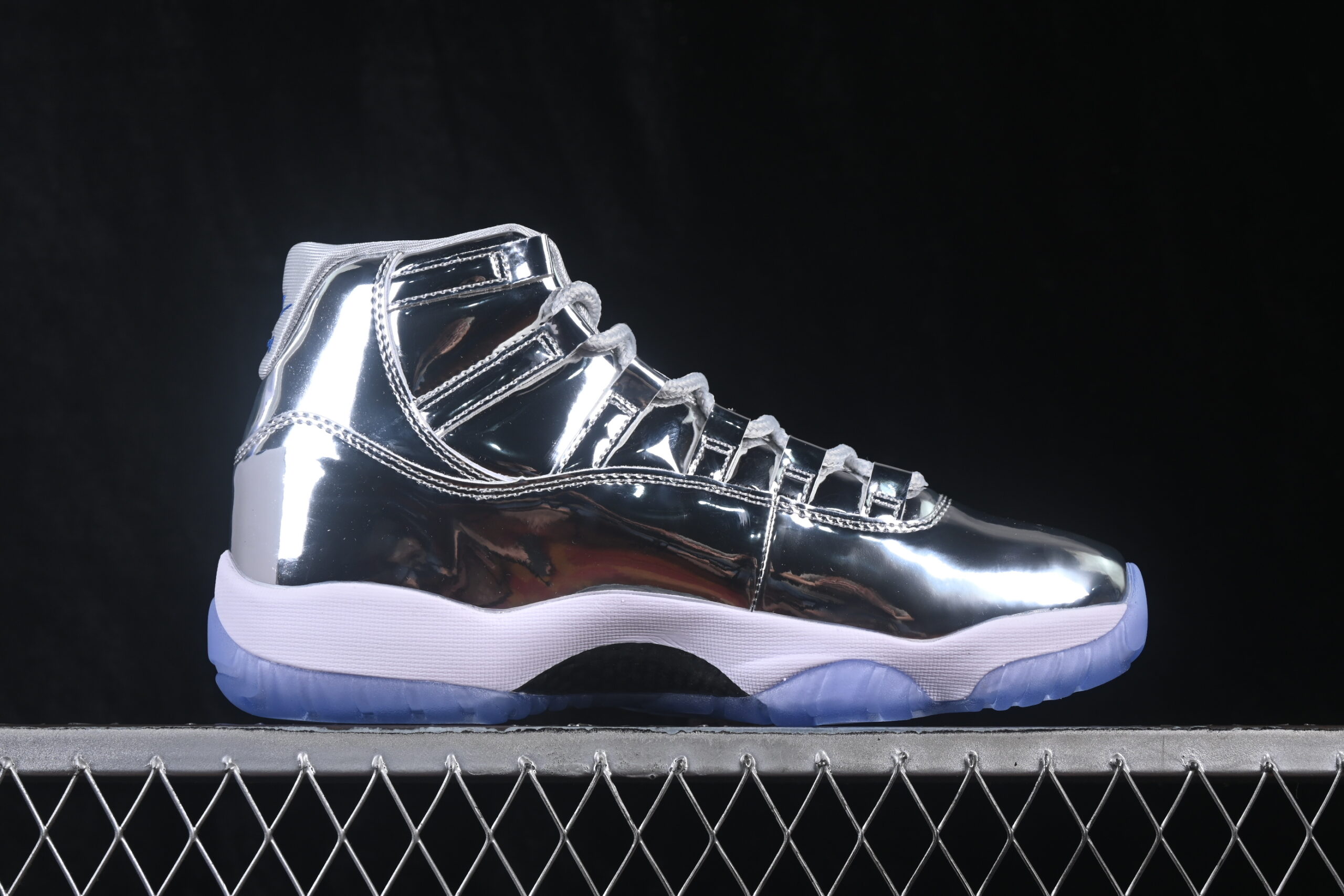 Air Jordan 11 Retro Metallic Silver — изображение 5