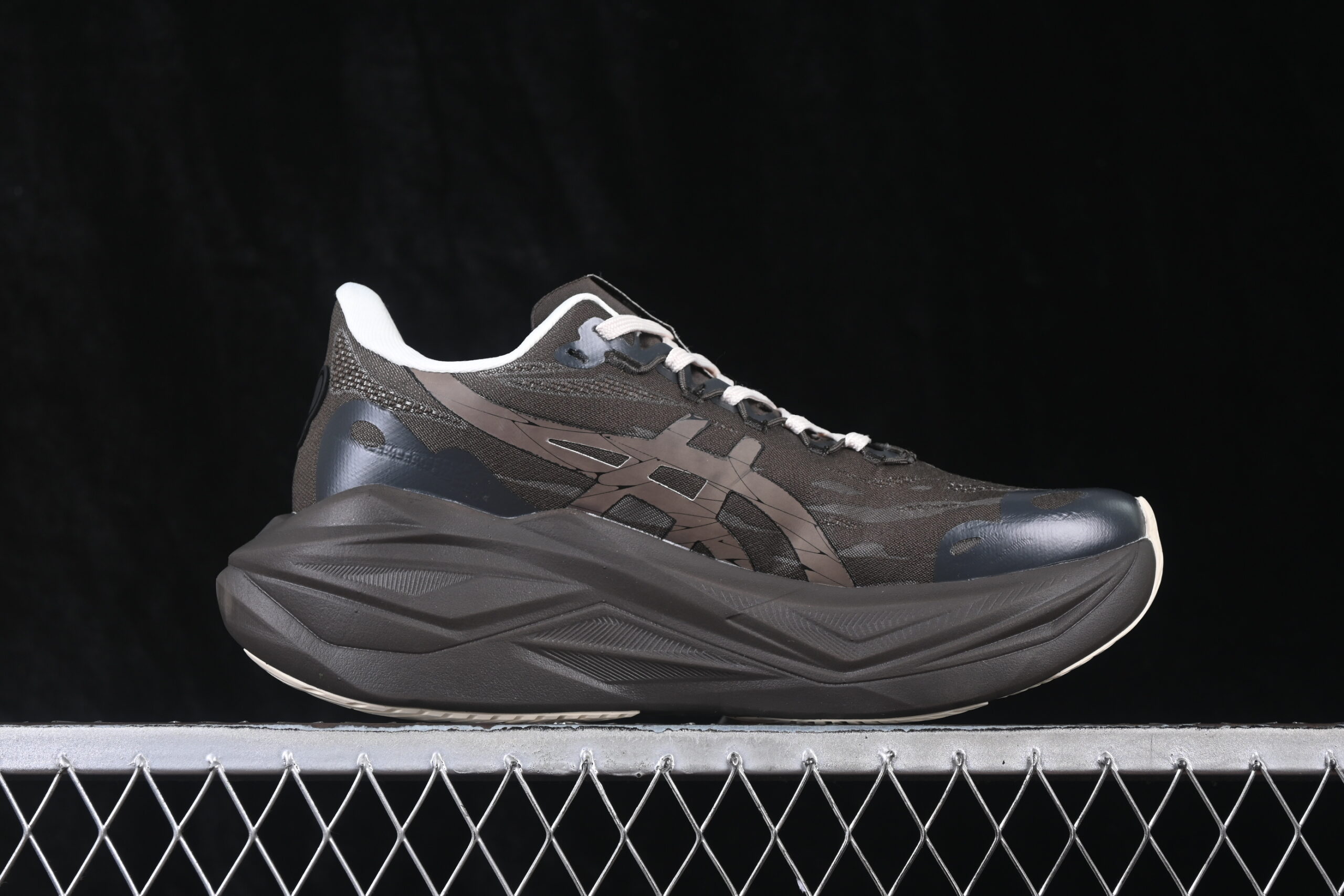 ASICS Superblast 3 Brown — изображение 2