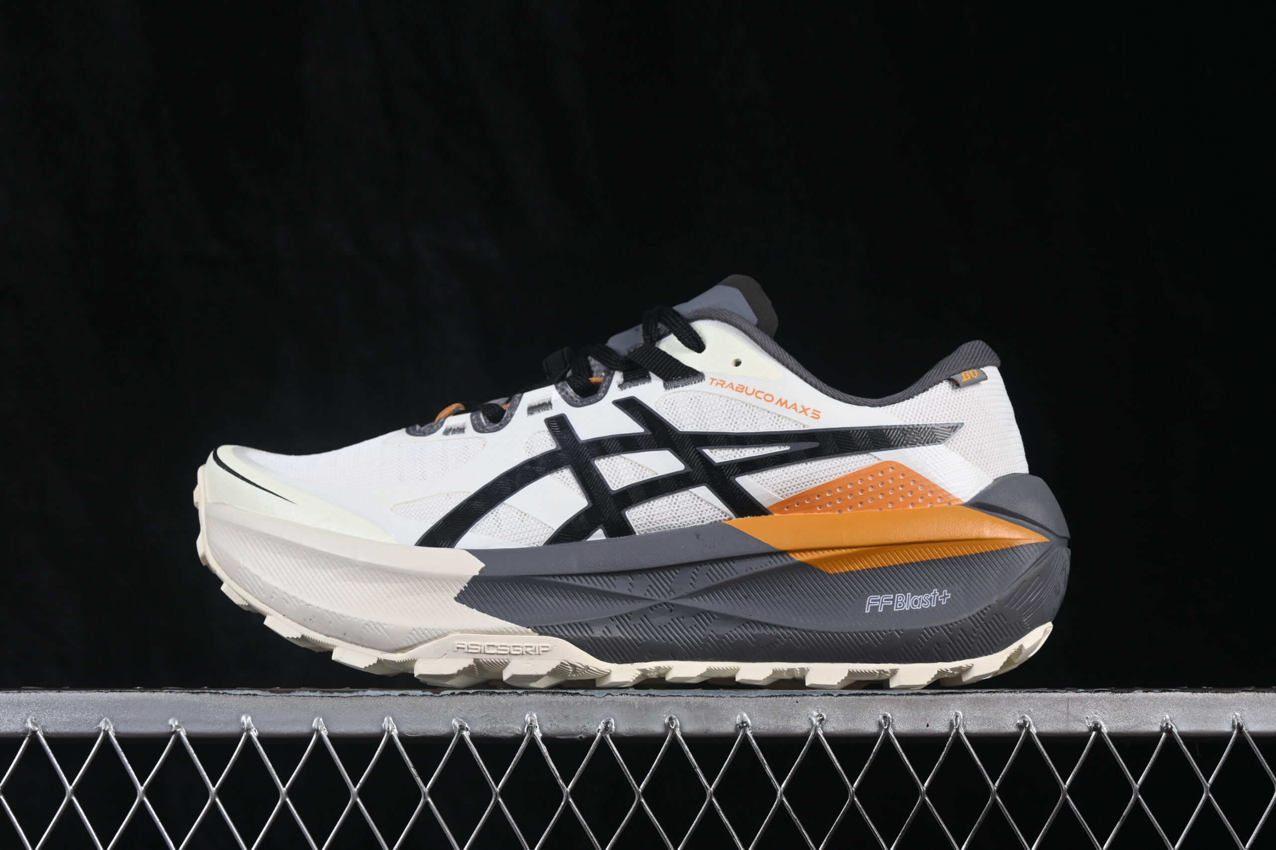 ASICS Trabuco Max 5